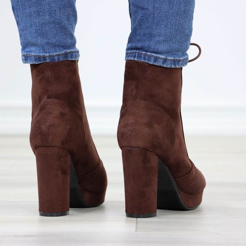 Brown Faux Suede Lace-Up Block High Heeled Platform Ankle Boots - Picture 6 of 11